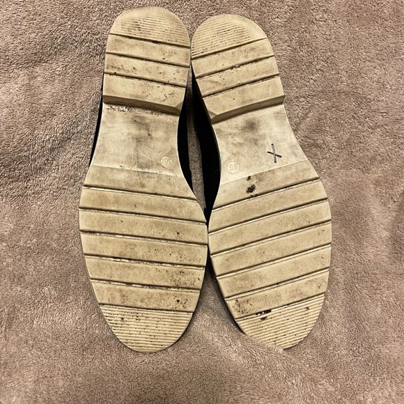 Kurt Geiger Tasseled Suede Loafers - Picture 5 of 6